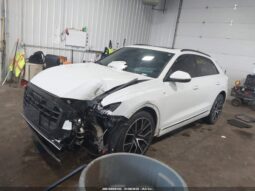 
										2021 Audi Q8 full									