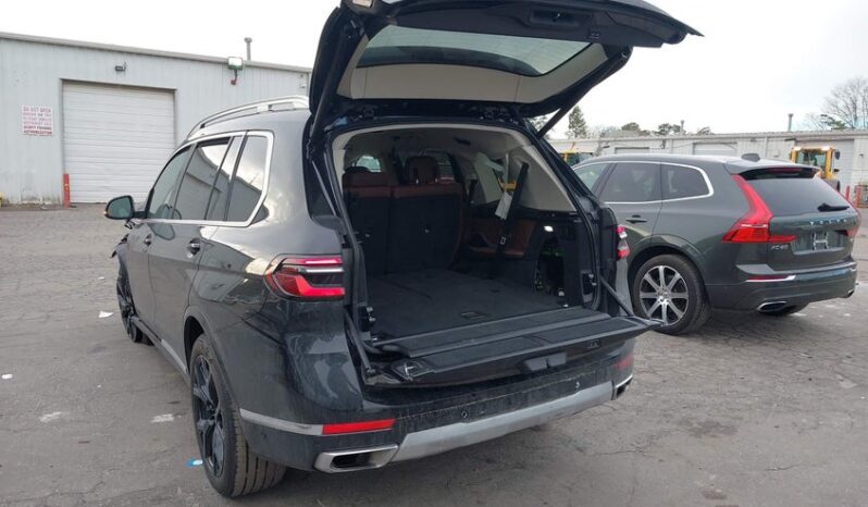 
								2024 BMW X7 full									