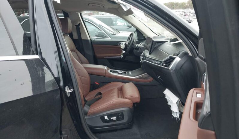 
								2024 BMW X7 full									
