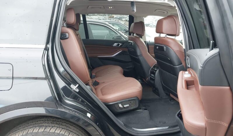 
								2024 BMW X7 full									