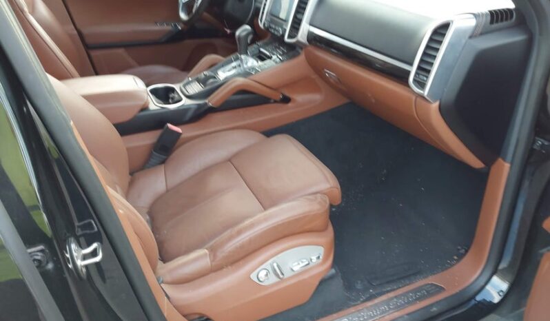 
								2018 Porsche Cayenne full									
