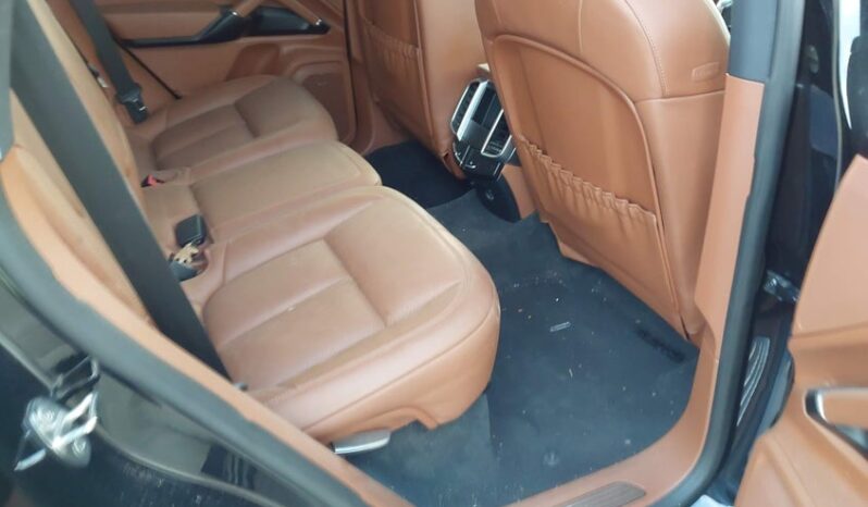 
								2018 Porsche Cayenne full									