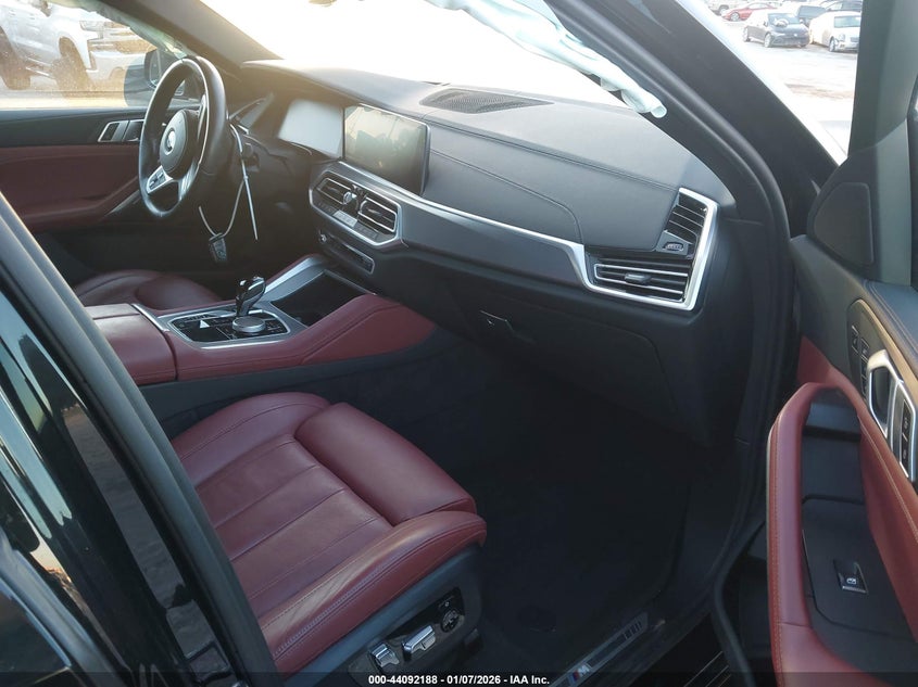 2022 BMW X6