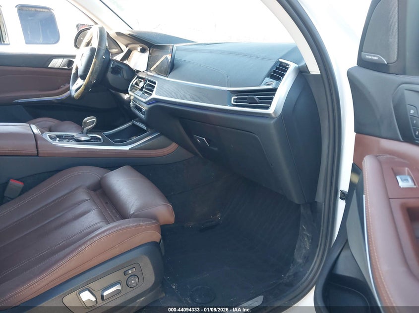 2022 BMW X7