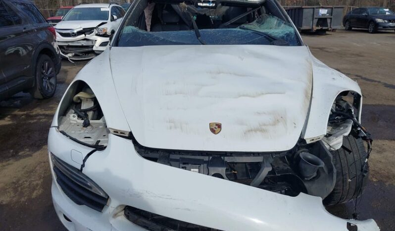 
								2014 Porsche Cayenne full									