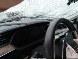 
										2019 Audi E-tron full									