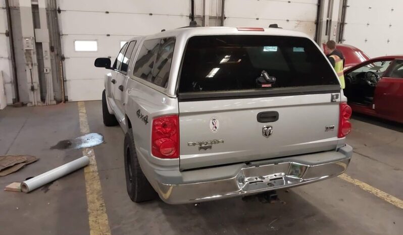 
								2006 Dodge Dakota full									