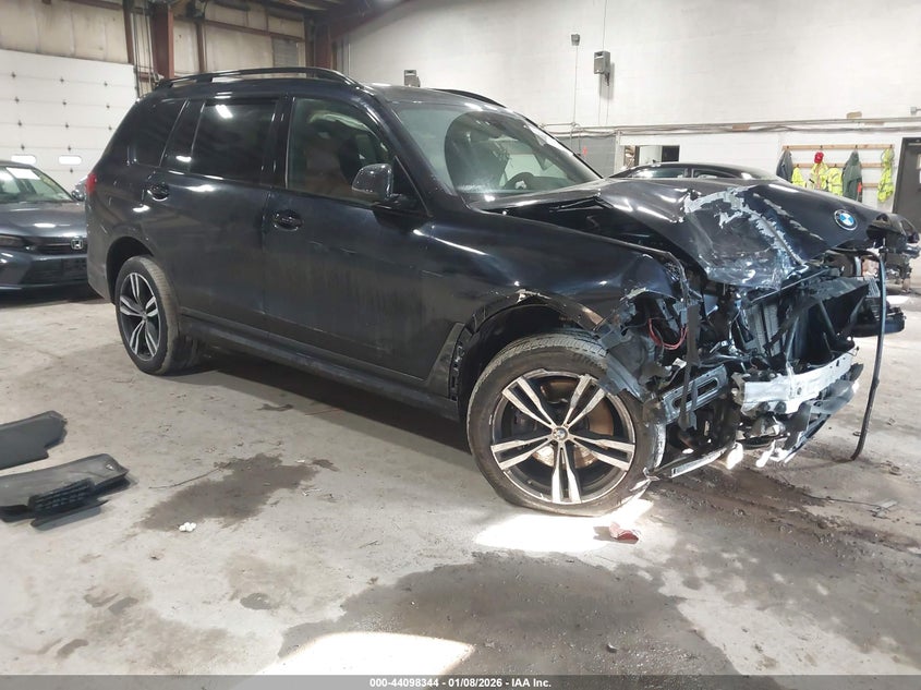 2021 BMW X7