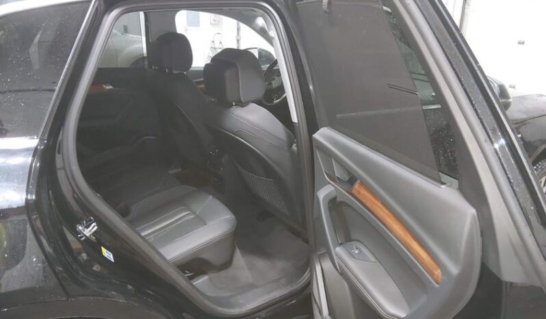 
								2023 Audi Q5 full									