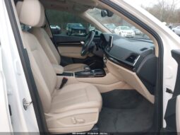 
										2019 Audi Q5 full									