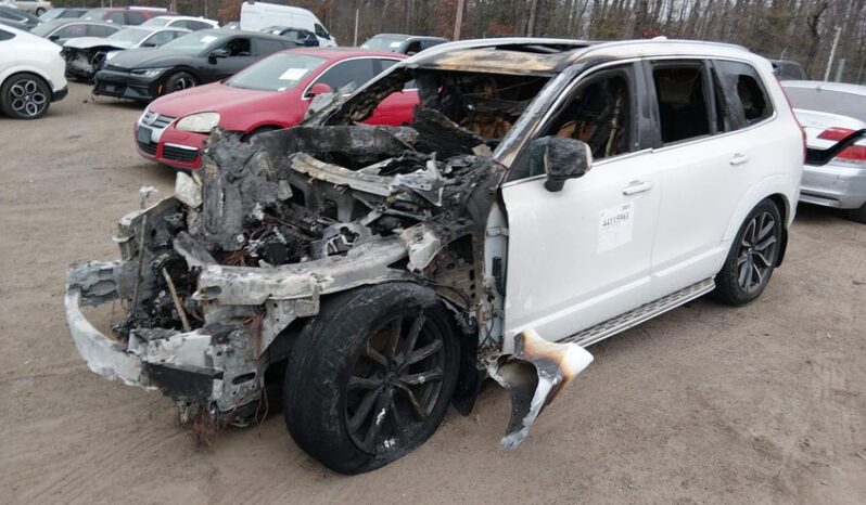 
								2016 Volvo Xc90 full									