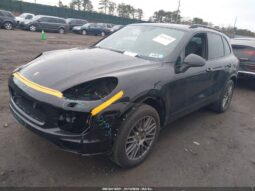 
										2017 Porsche Cayenne full									