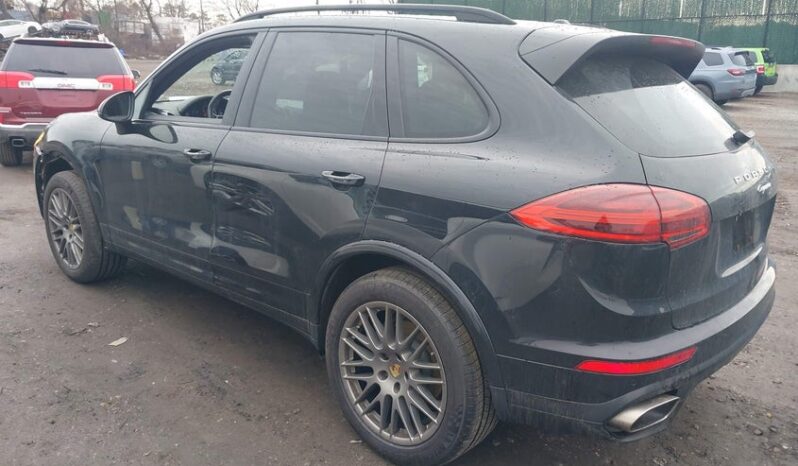 
								2017 Porsche Cayenne full									