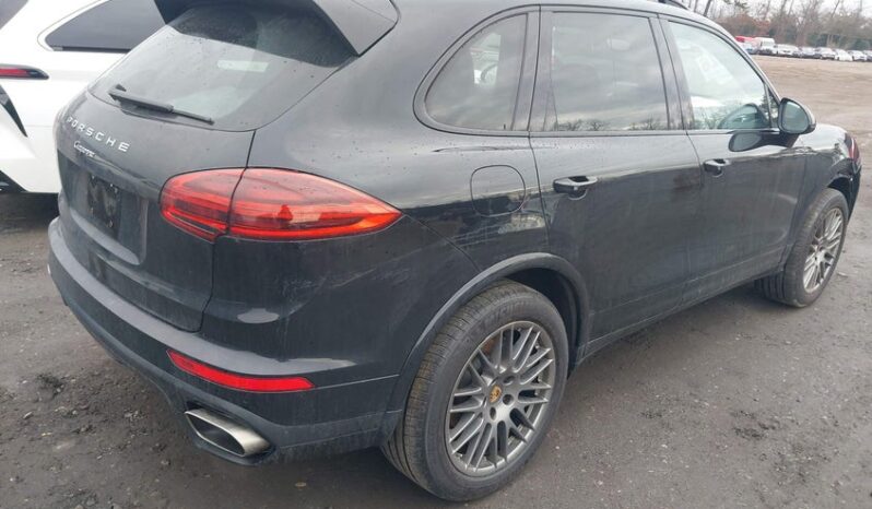 
								2017 Porsche Cayenne full									