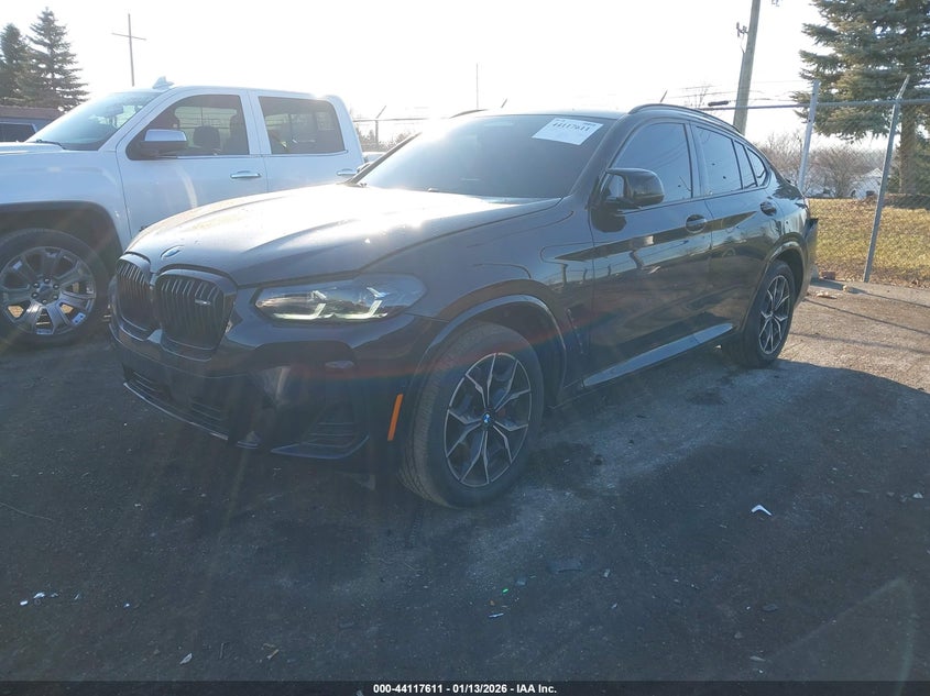 2023 BMW X4