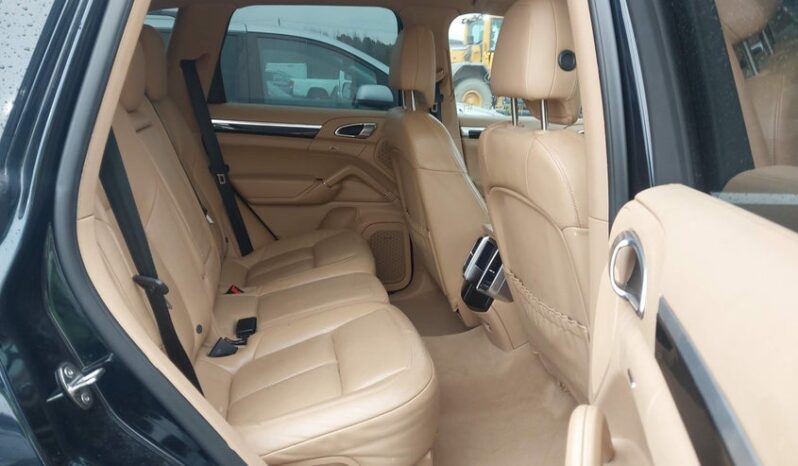 
								2015 Porsche Cayenne full									