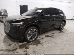 
										2022 Audi Q4 e-tron full									