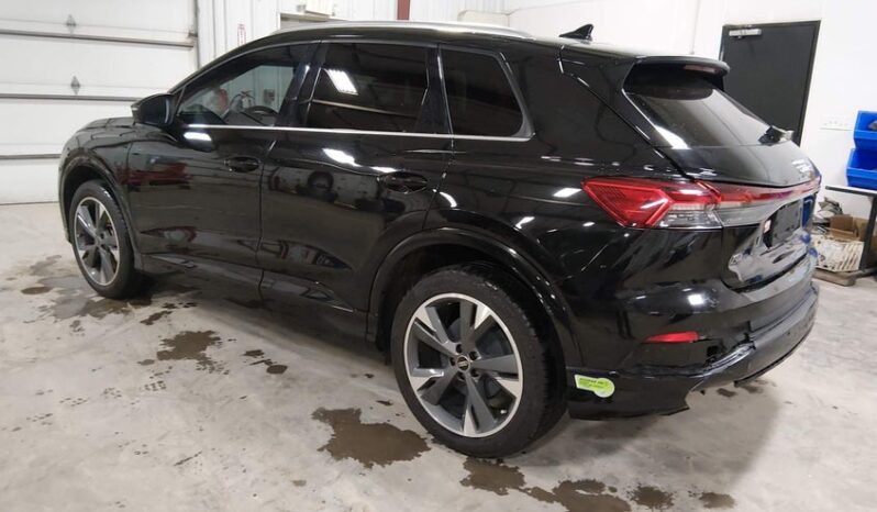 
								2022 Audi Q4 e-tron full									
