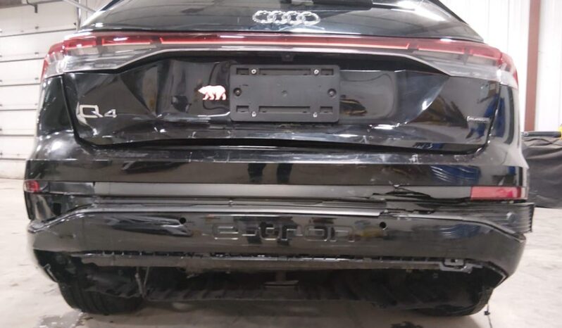 
								2022 Audi Q4 e-tron full									