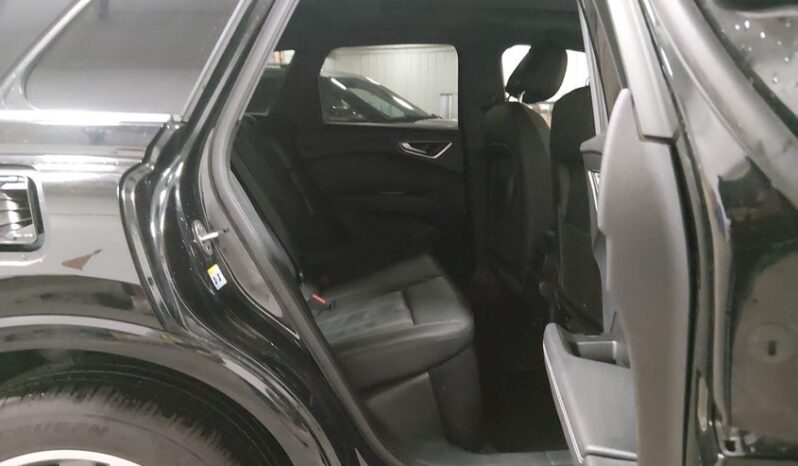 
								2022 Audi Q4 e-tron full									