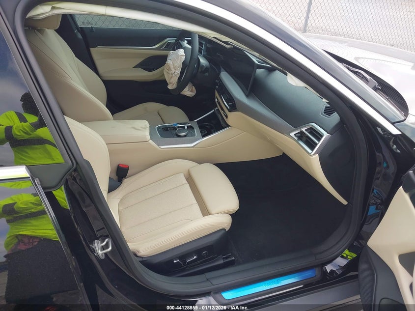 2025 BMW I4