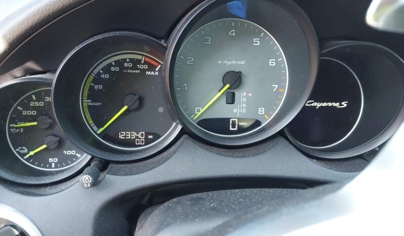 
								2016 Porsche Cayenne full									