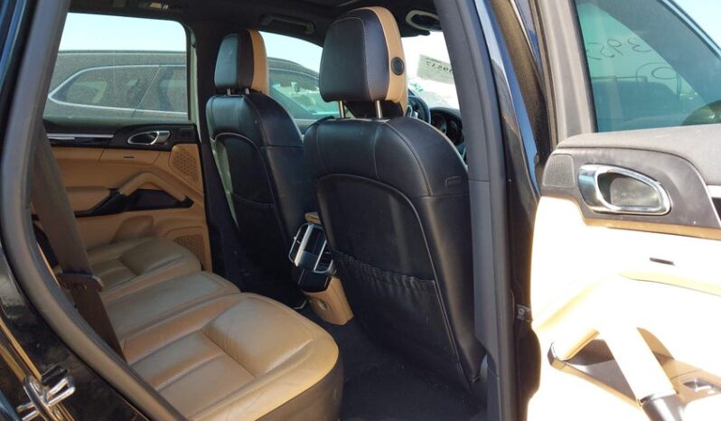 
								2016 Porsche Cayenne full									