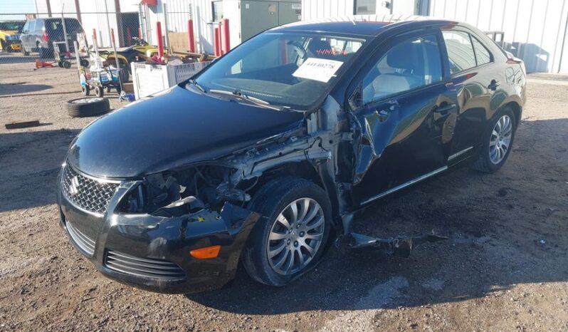 
								2013 Suzuki Kizashi full									