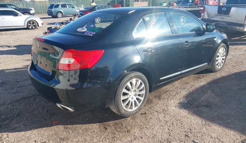 
								2013 Suzuki Kizashi full									