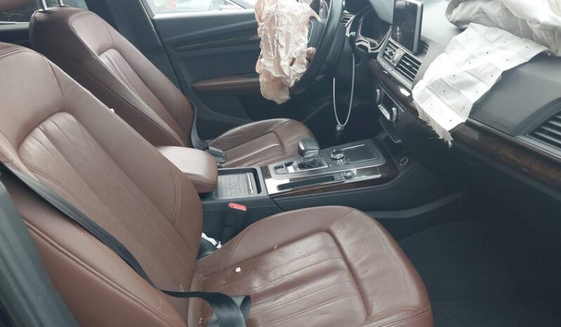 
								2019 Audi Q5 full									