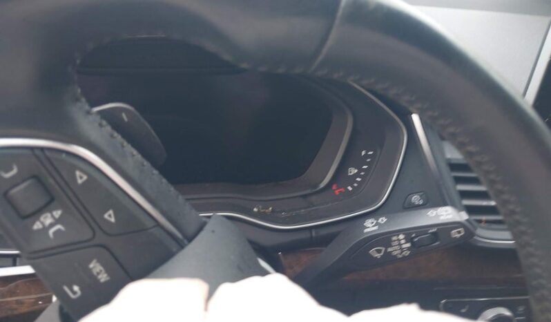 
								2019 Audi Q5 full									