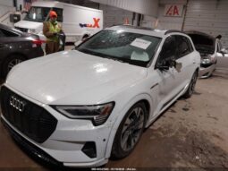 
										2021 Audi E-tron full									