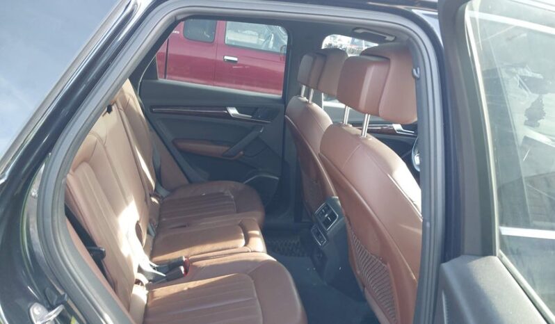 
								2018 Audi Q5 full									