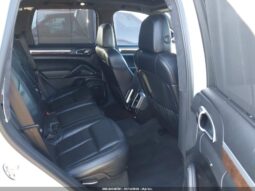 
										2012 Porsche Cayenne full									