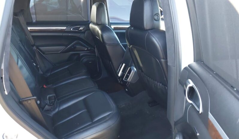 
								2012 Porsche Cayenne full									