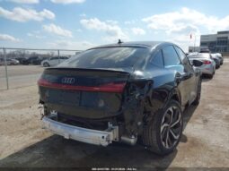 
										2024 Audi Q8 full									
