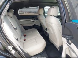 
										2024 Audi Q8 full									