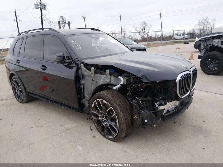 2025 BMW X7