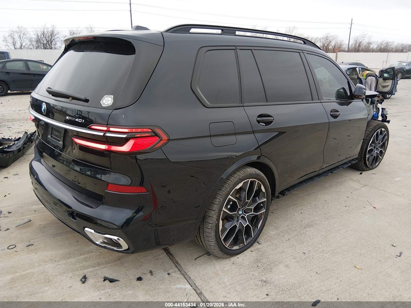 2025 BMW X7