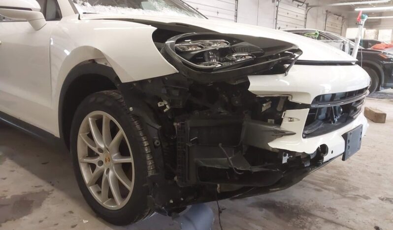 
								2019 Porsche Cayenne full									