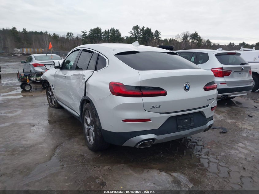 2022 BMW X4