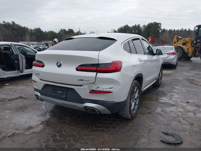 2022 BMW X4