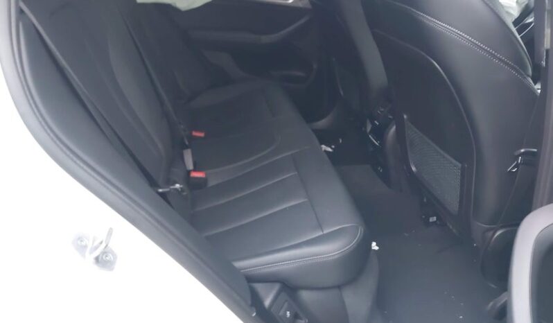 
								2022 BMW X4 full									