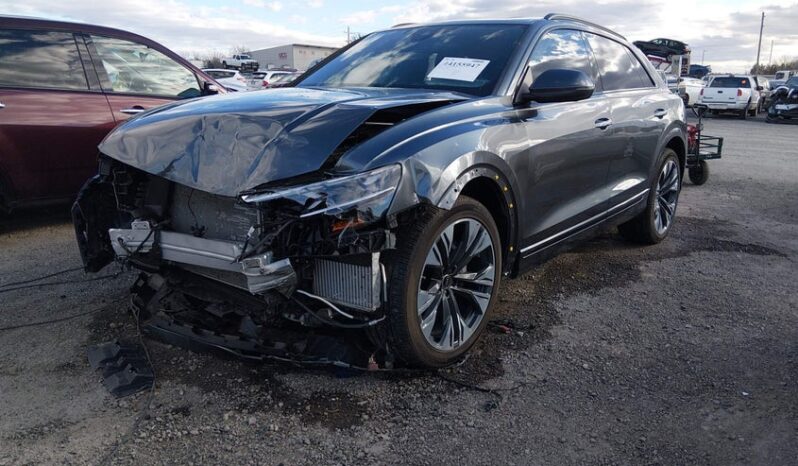 
								2025 Audi Q8 full									