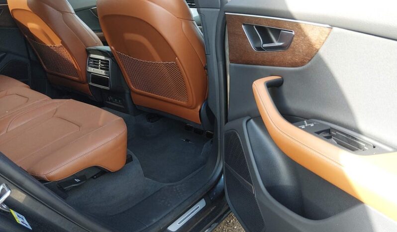 
								2025 Audi Q8 full									