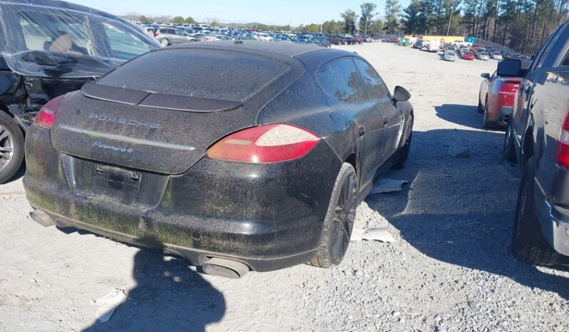 
								2011 Porsche Panamera full									