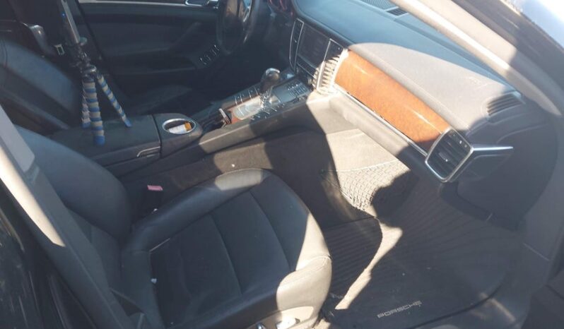 
								2011 Porsche Panamera full									