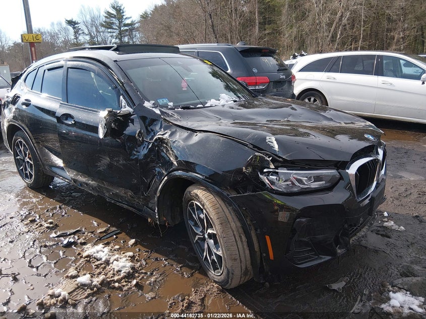 2022 BMW X4