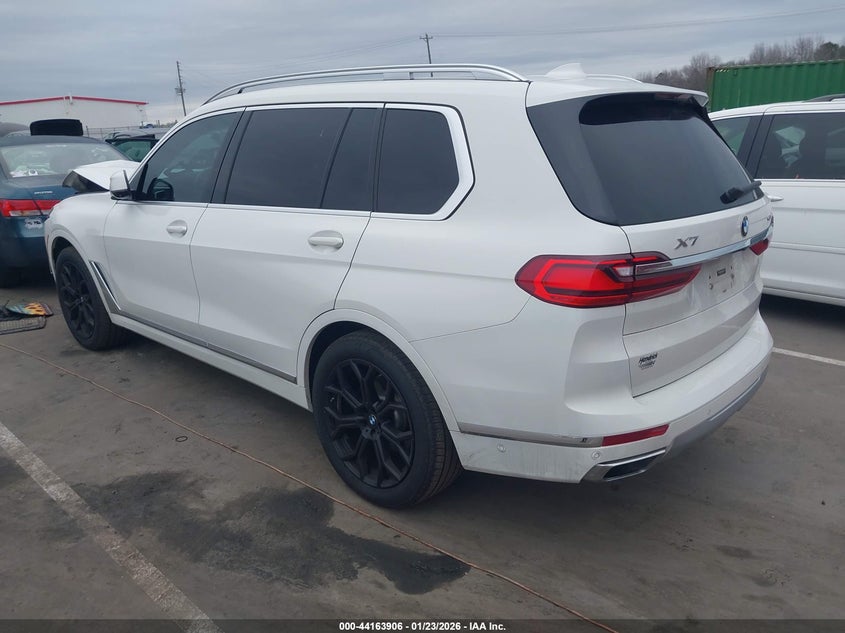 2020 BMW X7