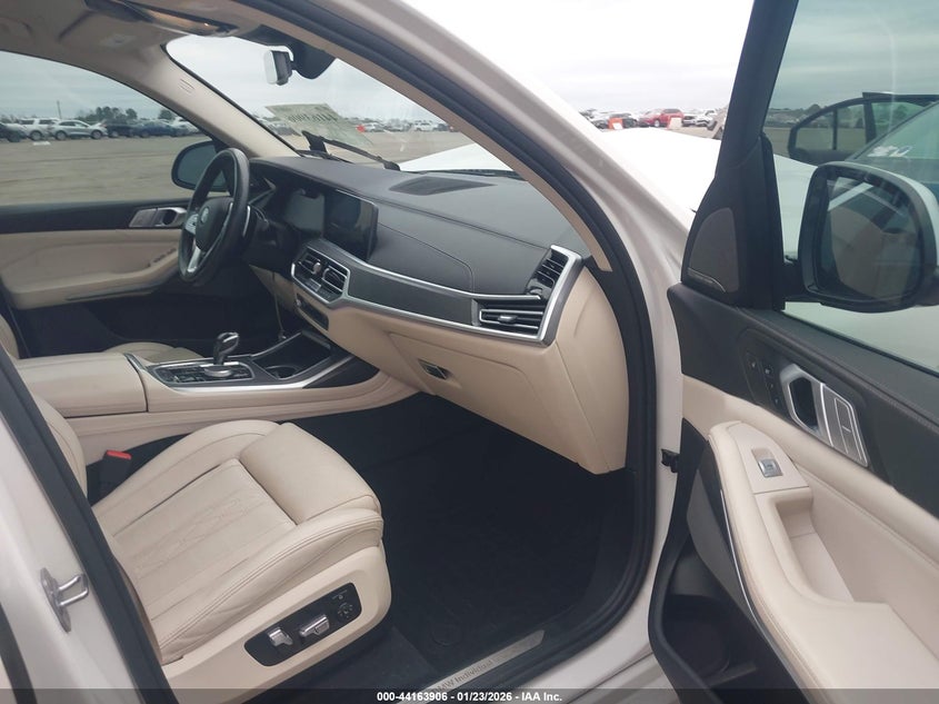 2020 BMW X7
